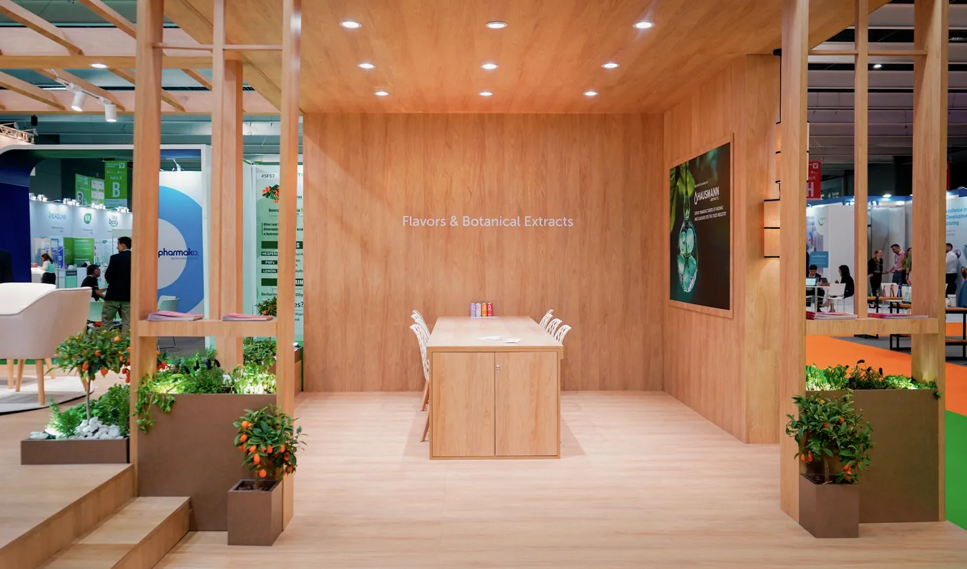Sala de madera construida a medida por ROCMA